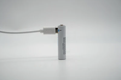X'inhi d-differenza bejn il-batteriji tal-litju rikarikabbli u l-batteriji ni...
