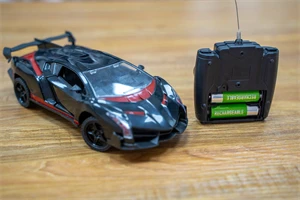 Kif Huwa Ddisinjat Pakkett Sikur tal-Batterija tal-litju?